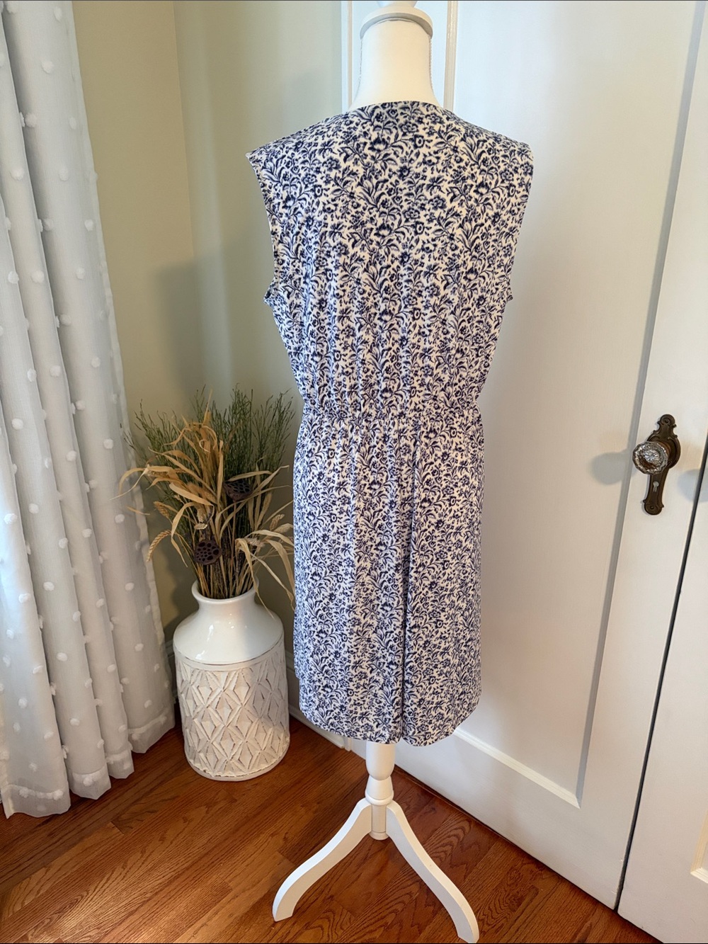Banana Republic Sleeveless Blue Floral Surplice Dress - Picture 2 of 5